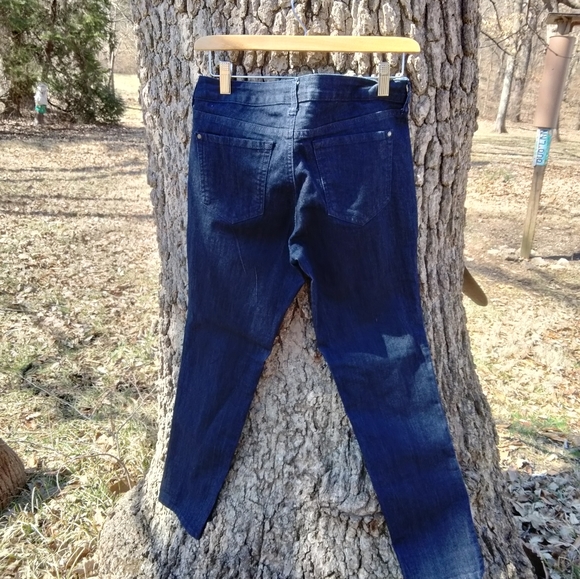 ⬇️ Price Drop!⬇️Jessica Simpson Forever Skinny in size 29 - Picture 4 of 5